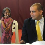 Jyoti Amge - World's Smallest Woman [pic 3]